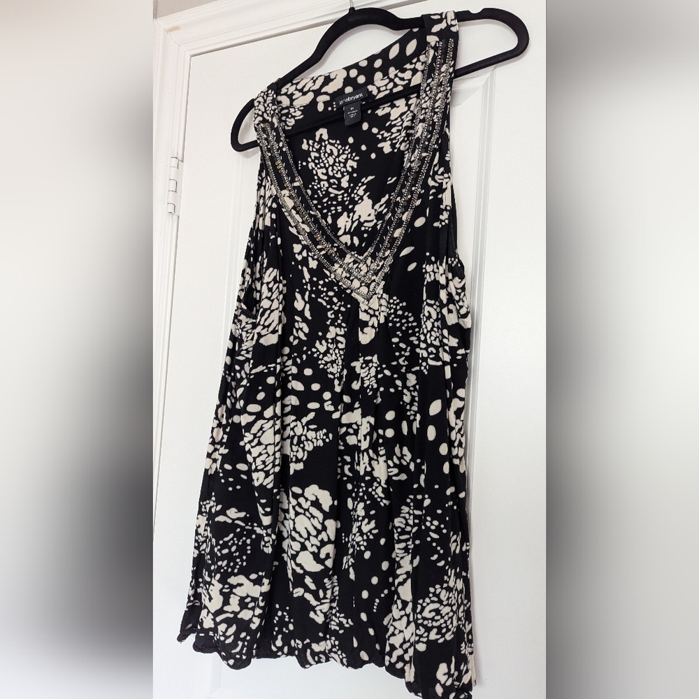 Lane Bryant Black and White Beaded V-Neck Tunic Top